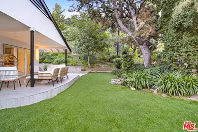 15440 Hamner Dr, Los Angeles, CA 90077 - Photo 25