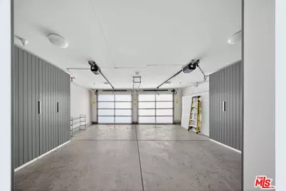 9716 Oak Pass Rd, Beverly Hills, CA 90210 - Photo 31