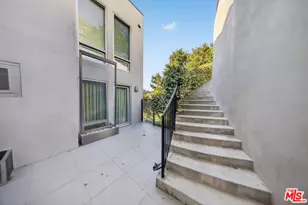 9716 Oak Pass Rd, Beverly Hills, CA 90210 - Photo 7