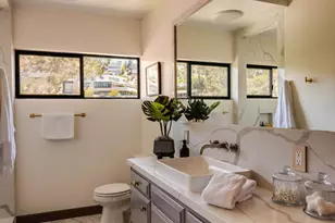 9234 Kinglet Dr, Los Angeles, CA 90069 - Photo 37