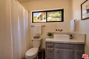 9234 Kinglet Dr, Los Angeles, CA 90069 - Photo 27