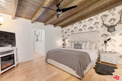 8730 Encino Ave, Los Angeles, CA 91325 - Photo 13