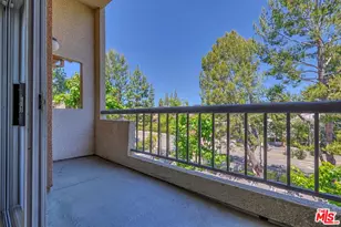 21500 Burbank Blvd, Woodland Hills, CA 91367 - Photo 21