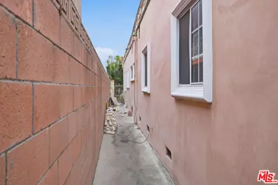 621 Westbourne Dr, West Hollywood, CA 90069 - Photo 13