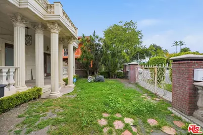 621 Westbourne Dr, West Hollywood, CA 90069 - Photo 15