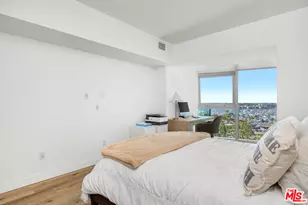 13600 Marina Pointe Dr, Marina del Rey, CA 90292 - Photo 15