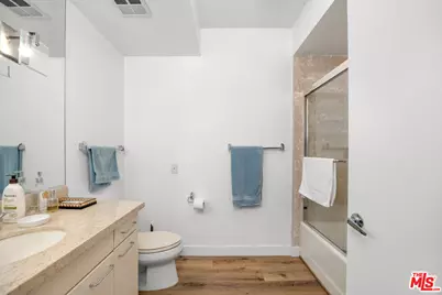 13600 Marina Pointe Dr #901, Marina del Rey, CA 90292 - Photo 17