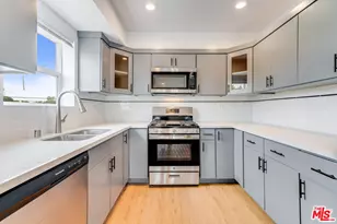 1800 S Highland Ave, Los Angeles, CA 90019 - Photo 7