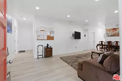 1801 W 43rd St, Los Angeles, CA 90062 - Photo 3
