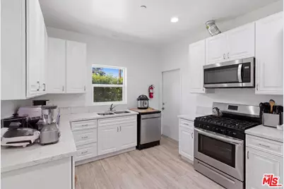 1801 W 43rd St, Los Angeles, CA 90062 - Photo 7