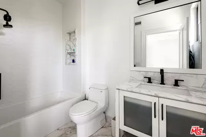 703 25th St, Santa Monica, CA 90402 - Photo 27