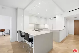 13700 Marina Pointe Dr, Marina del Rey, CA 90292 - Photo 5