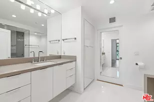 13700 Marina Pointe Dr, Marina del Rey, CA 90292 - Photo 29
