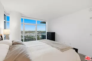 13700 Marina Pointe Dr, Marina del Rey, CA 90292 - Photo 19