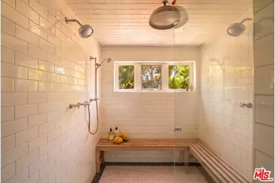 2015 Nichols Canyon Rd, Los Angeles, CA 90046 - Photo 15