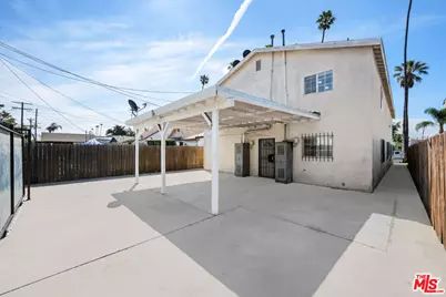 347 W 67th St, Los Angeles, CA 90003 - Photo 43