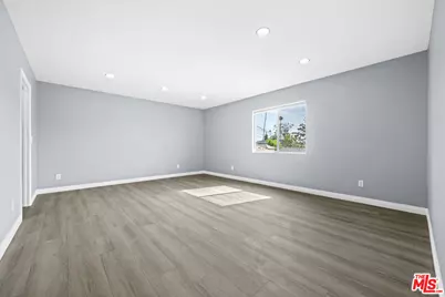 347 W 67th St, Los Angeles, CA 90003 - Photo 37