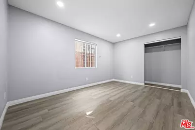 347 W 67th St, Los Angeles, CA 90003 - Photo 23
