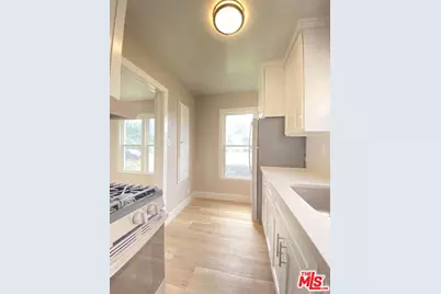 2620 S Barrington Ave, Los Angeles, CA 90064 - Photo 3