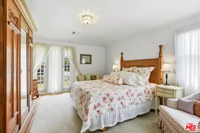 13025 Hartsook St, Sherman Oaks, CA 91423 - Photo 7