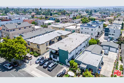 4546 W 17th St, Los Angeles, CA 90019 - Photo 11