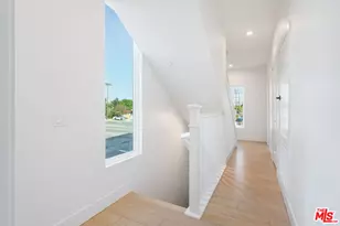 11216 W Victory Blvd, North Hollywood, CA 91606 - Photo 17