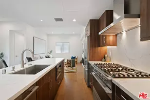 3810 S Verona Ct, Los Angeles, CA 90066 - Photo 7