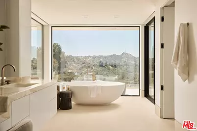 2700 Woodstock Rd, Los Angeles, CA 90046 - Photo 33