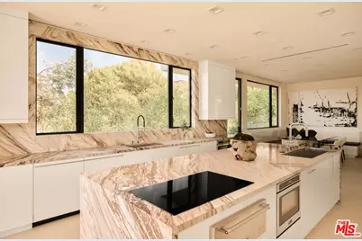 2700 Woodstock Rd, Los Angeles, CA 90046 - Photo 19