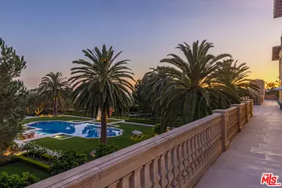 11201 Chalon Rd, Los Angeles, CA 90049 - Photo 53