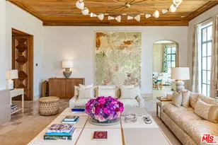 11201 Chalon Rd, Los Angeles, CA 90049 - Photo 25