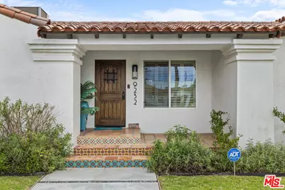 9232 S 8th Ave, Inglewood, CA 90305 - Photo 3