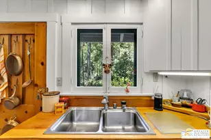 25100 Indian Rock Rd, Idyllwild, CA 92549 - Photo 33