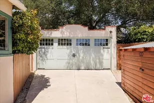 1961 Queensberry Rd, Pasadena, CA 91104 - Photo 23