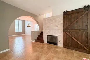 28441 Silverking Trail, Santa Clarita, CA 91390 - Photo 19