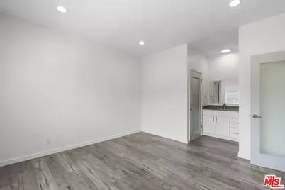 424 S Westmoreland Ave #306, Los Angeles, CA 90020 - Photo 21