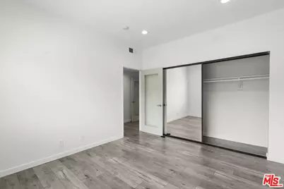 424 S Westmoreland Ave #306, Los Angeles, CA 90020 - Photo 27