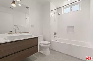 935 N Hudson Ave, Los Angeles, CA 90038 - Photo 15
