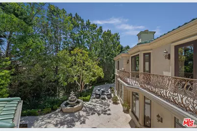 1700 Green Acres Dr, Beverly Hills, CA 90210 - Photo 17