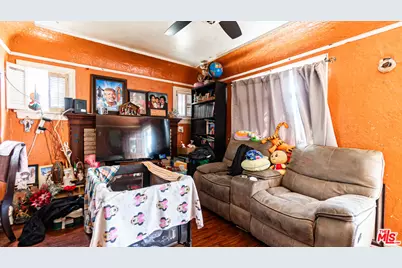 853 E 112th St, Los Angeles, CA 90059 - Photo 7