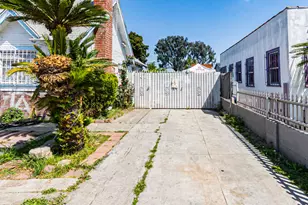 853 E 112th St, Los Angeles, CA 90059 - Photo 23
