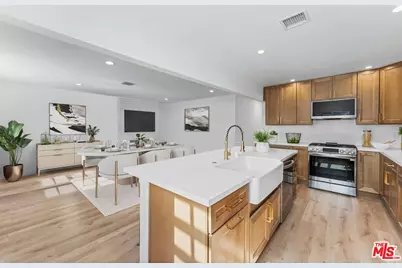 3815 W 60th St, Los Angeles, CA 90043 - Photo 7