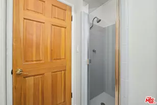1118 Roscomare Rd, Los Angeles, CA 90077 - Photo 33