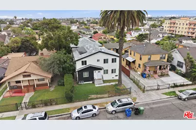 222 W 80th St, Los Angeles, CA 90003 - Photo 7