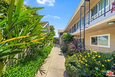 3011 E 4th St, Long Beach, CA 90814 - Photo 3