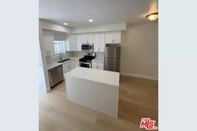 11738 Mayfield #109, Los Angeles, CA 90049 - Photo 7