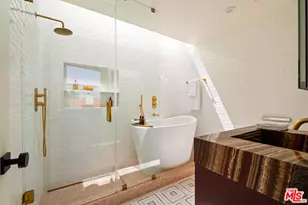 3785 Boise Ave, Los Angeles, CA 90066 - Photo 9