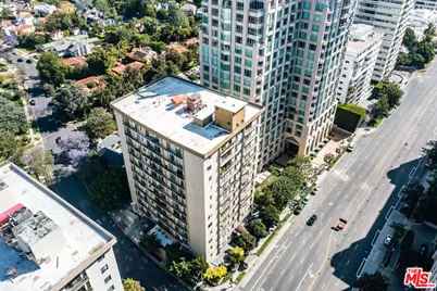 10747 Wilshire Blvd #1105, Los Angeles, CA 90024 - Photo 29