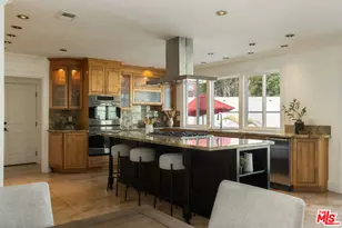 802 Lees Ave, Long Beach, CA 90815 - Photo 11