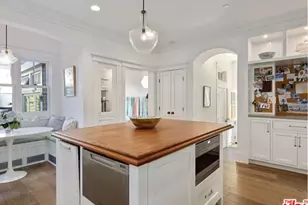 821 Amoroso Pl, Venice, CA 90291 - Photo 15